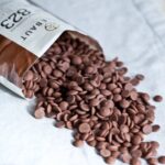 Callebaut 823 Milk Chocolate Callet 1 kg - Image 2