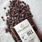 Callebaut 3 x 1kg Bundle - 811 Finest Belgian Dark, 823 Milk & W2 White - Image 2