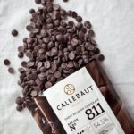 Callebaut 2 x 1kg Bundle - 811 Finest Belgian Dark, 823 Milk Chocolate - Image 2