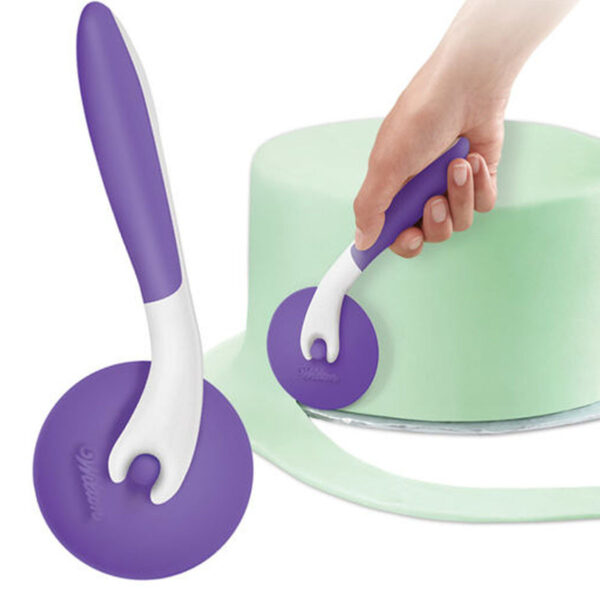 Wilton Fondant Trimmer Set - Image 3